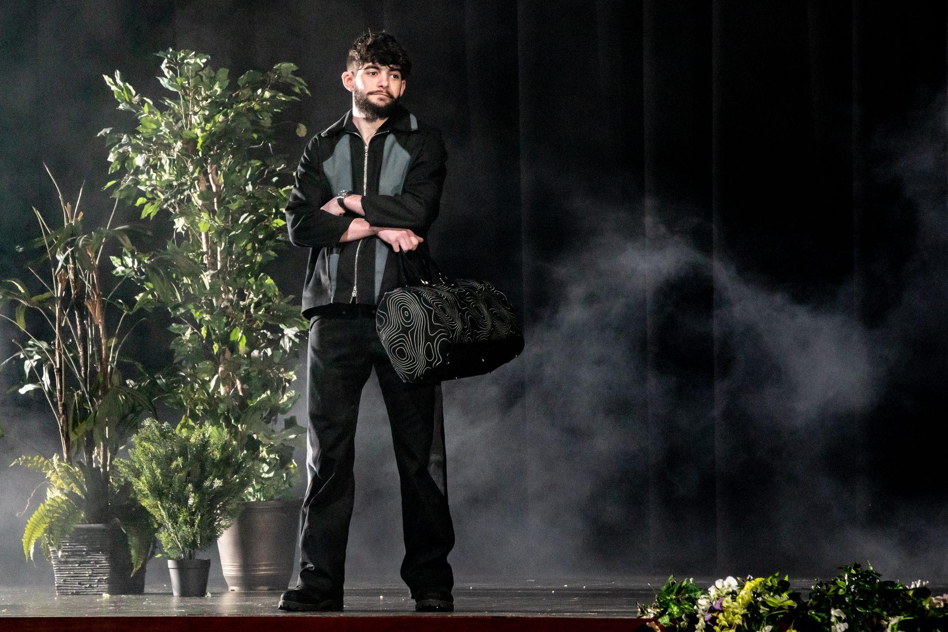 2025 Enclothe: Ethereal Fashion Show 